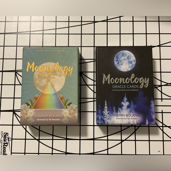 Moonology & Moonology Messages oracle card decks - Picture 1 of 2